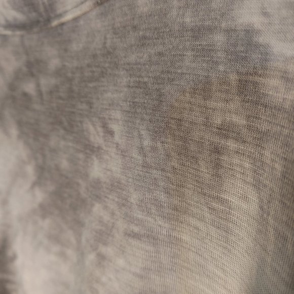 Tie-Dye V-Neck Peplum Top - Picture 5 of 6